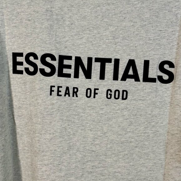 NWT Fear of God Essentials Light Oatmeal T-Shirt XL - Picture 1 of 7